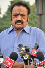 NTR Family Visit to NTR Ghat 2016